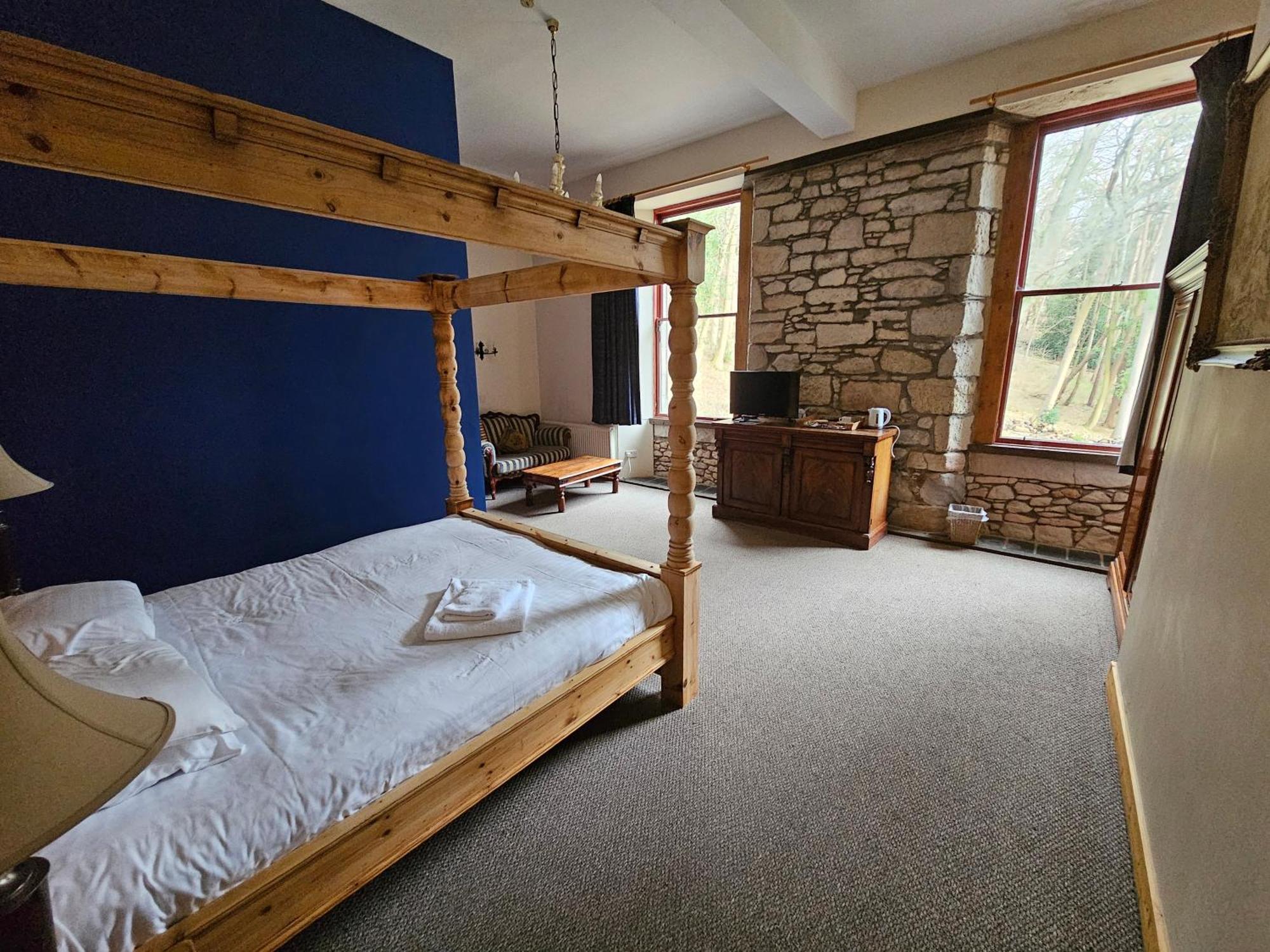 Broomhall Castle Hotel 3*