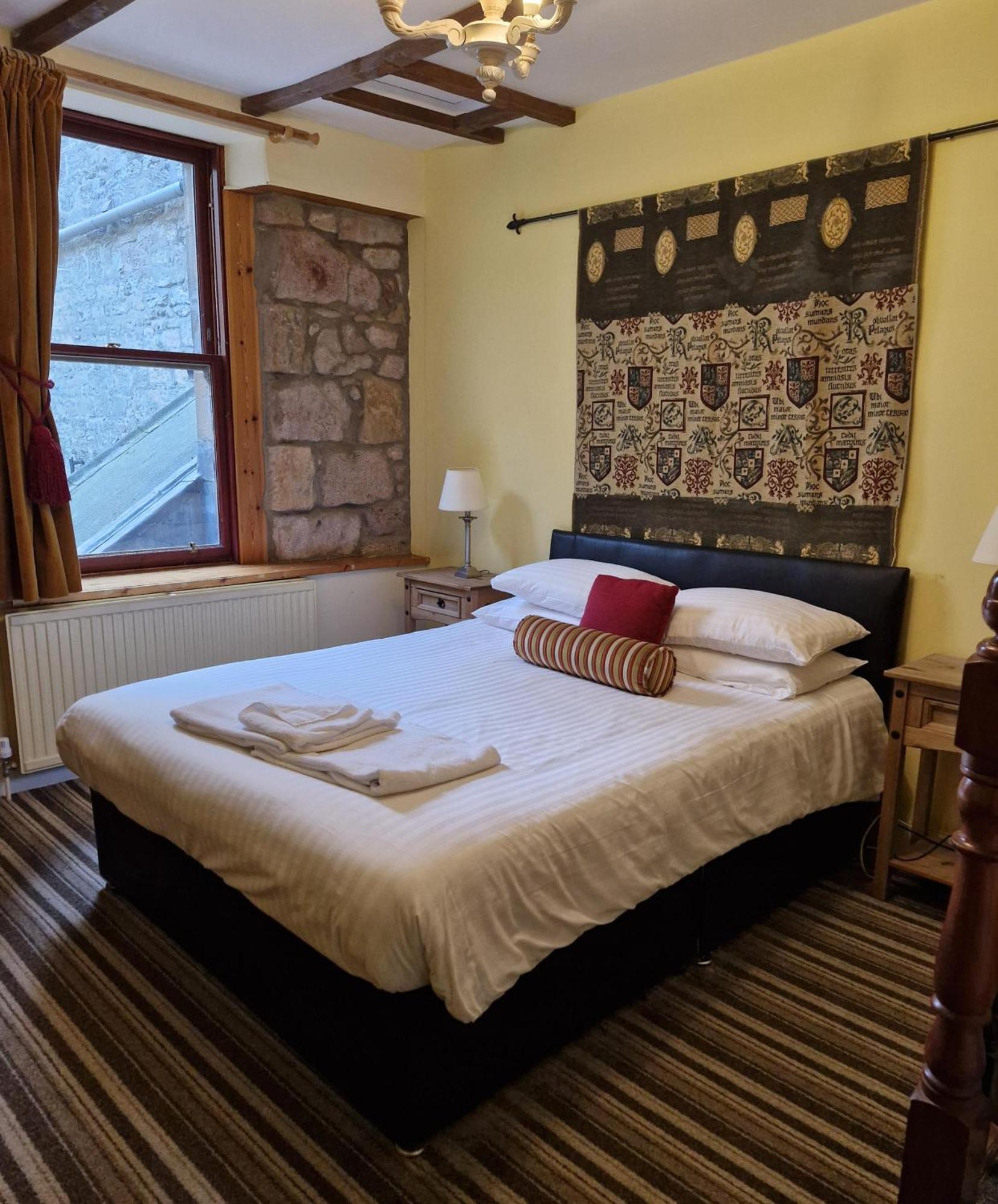 Broomhall Castle Hotel Stirling