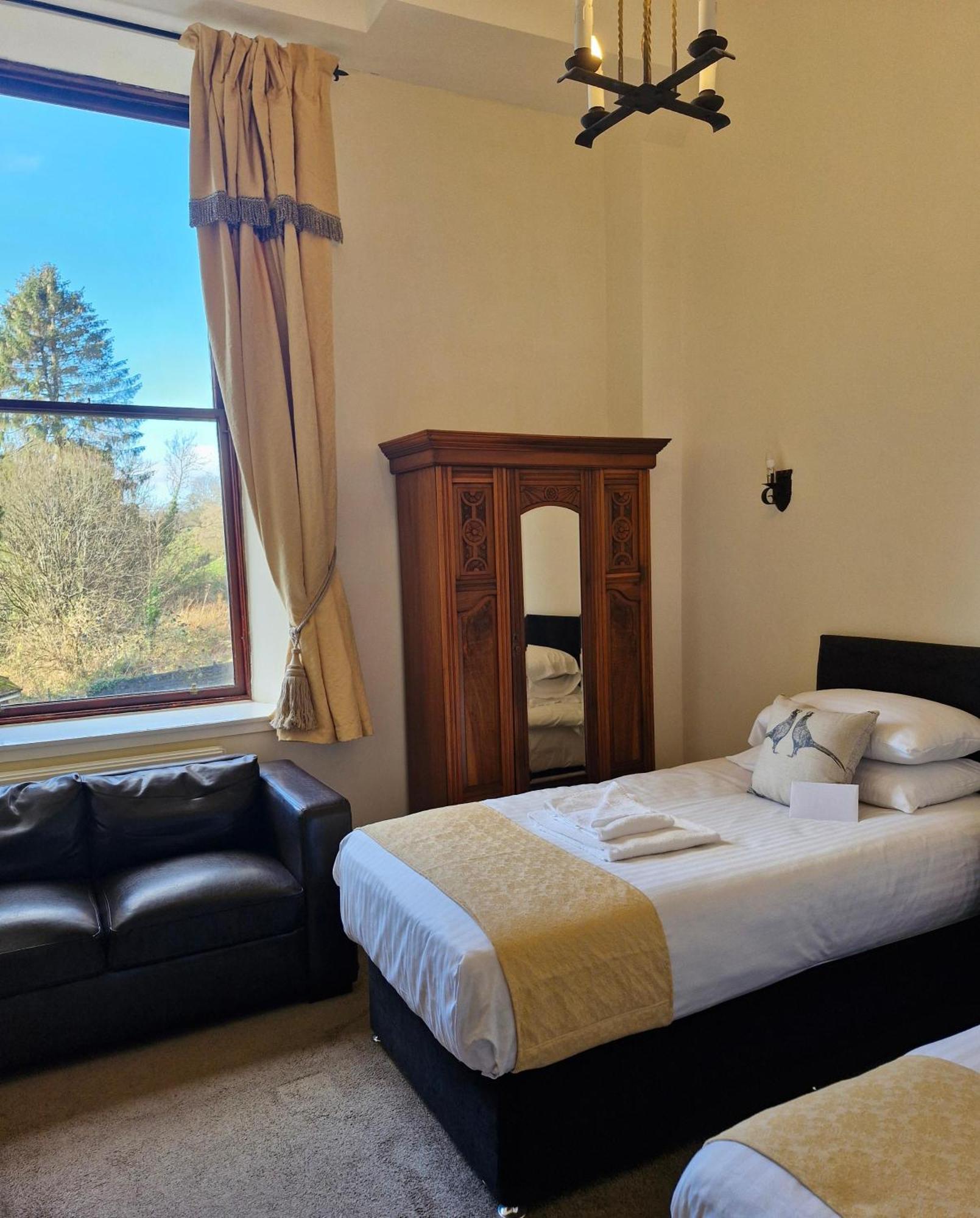 Broomhall Castle Hotel 3*